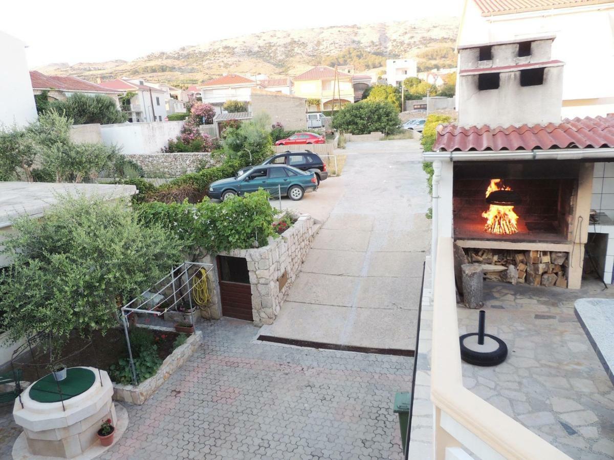 Apartments Jelena Pag Town Exterior photo